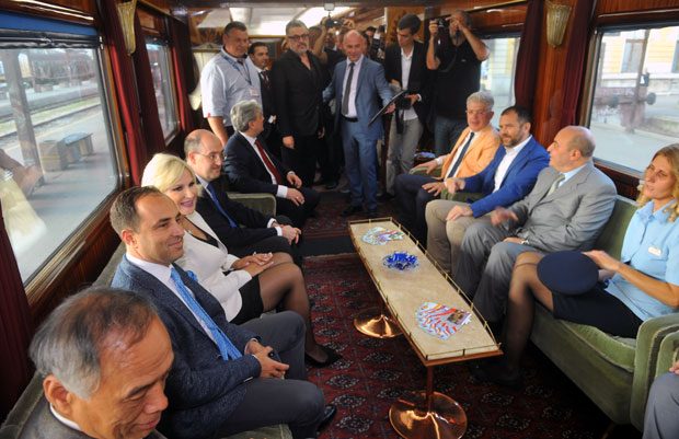 Титов Плави воз поново на шинама